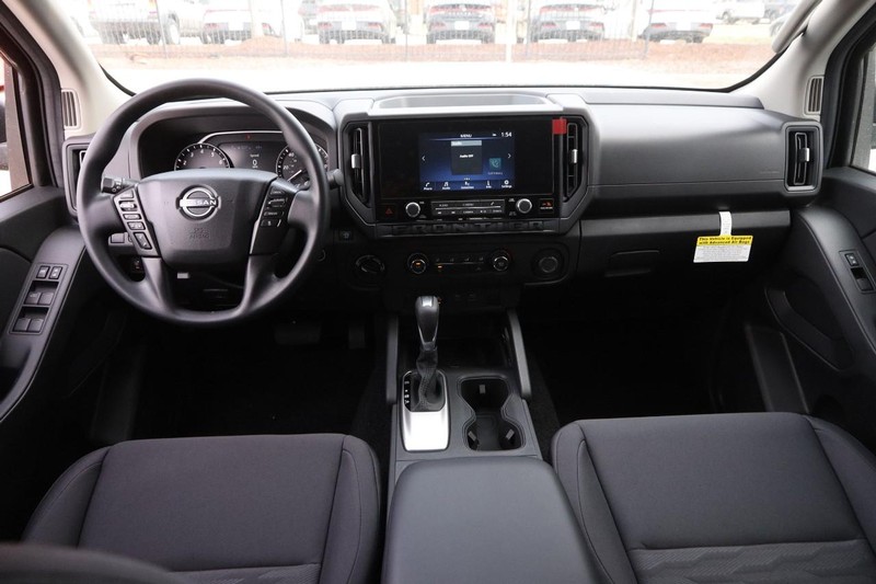 Nissan Frontier Vehicle Image 20