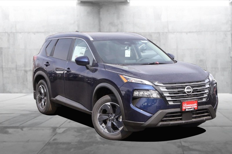 Nissan Rogue Vehicle Image 02