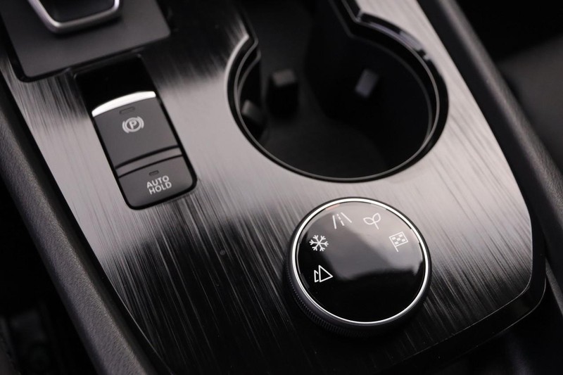 Nissan Rogue Vehicle Image 20