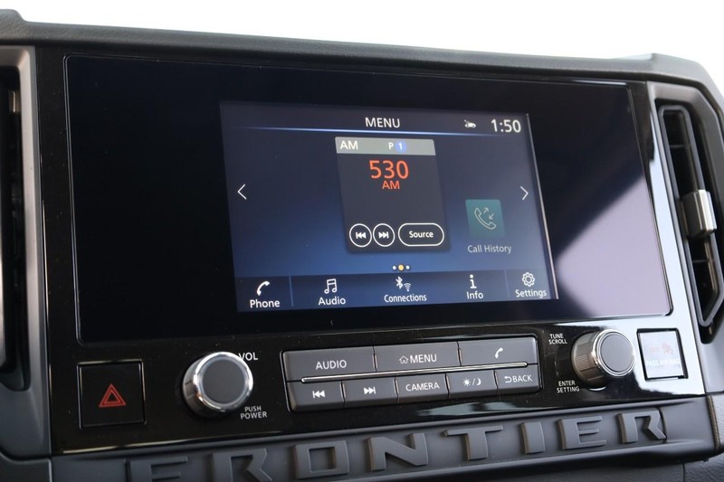 Nissan Frontier Vehicle Image 11