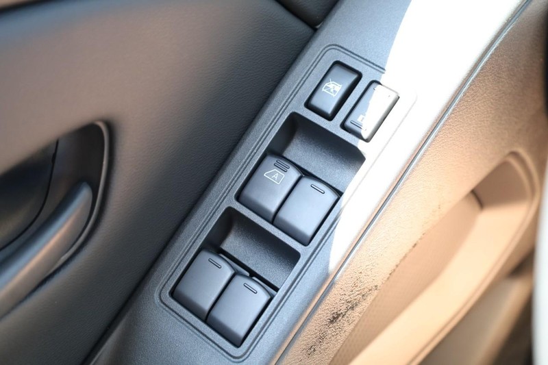 Nissan Frontier Vehicle Image 18