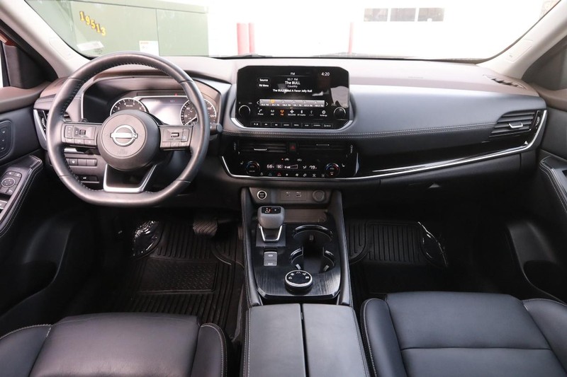 Nissan Rogue Vehicle Image 20