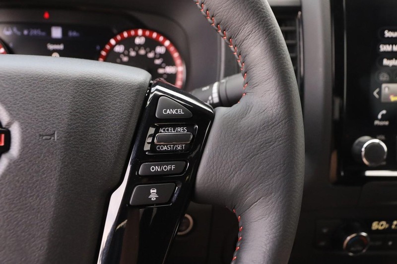 Nissan Frontier Vehicle Image 12