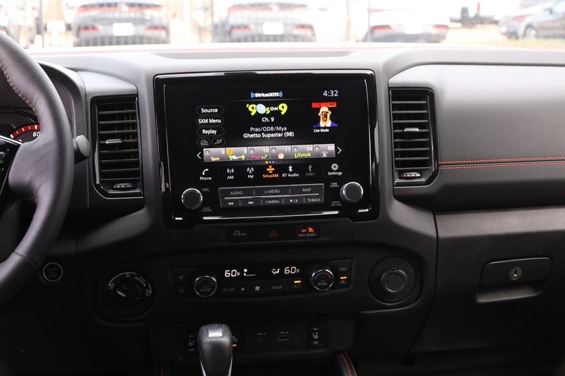 Nissan Frontier Vehicle Image 24