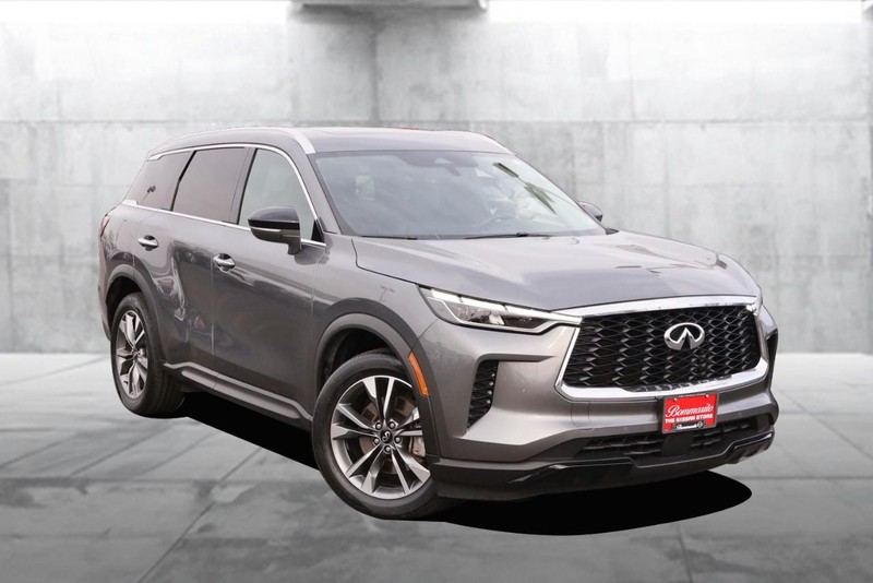 INFINITI QX60 Vehicle Image 02