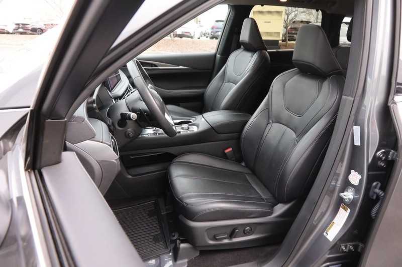 INFINITI QX60 Vehicle Image 09