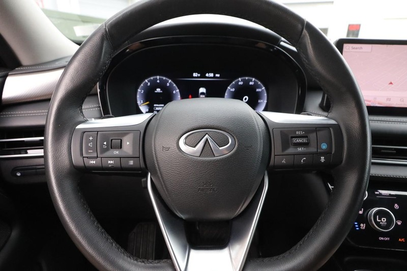 INFINITI QX60 Vehicle Image 12
