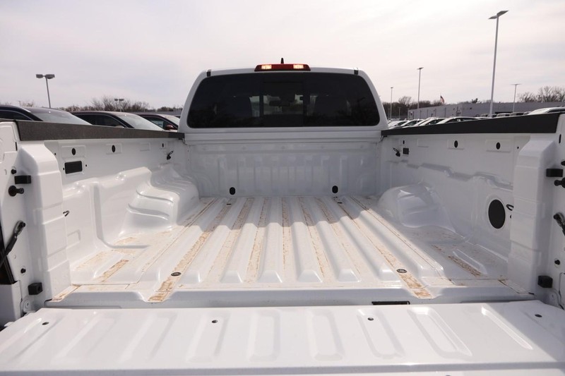 Nissan Frontier Vehicle Image 07