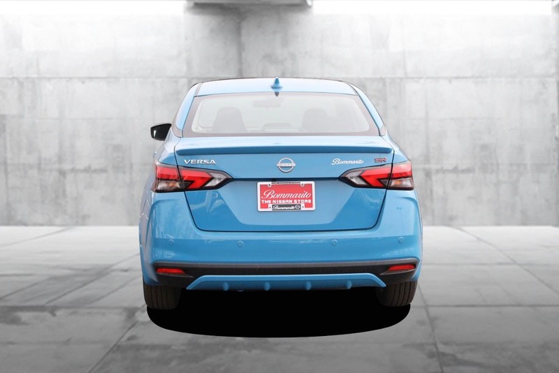 Nissan Versa Vehicle Image 06