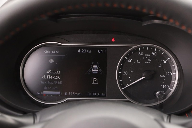 Nissan Versa Vehicle Image 13