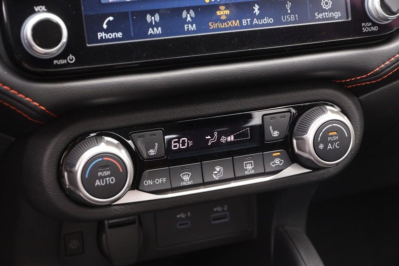Nissan Versa Vehicle Image 16