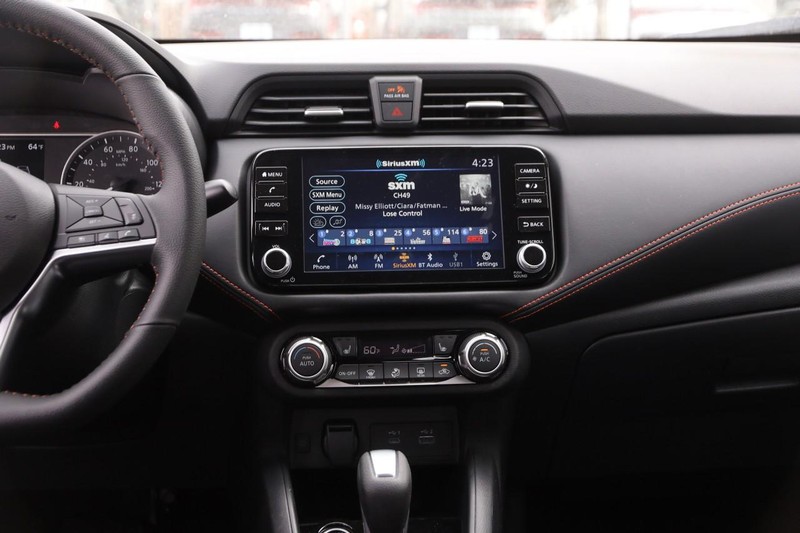 Nissan Versa Vehicle Image 21
