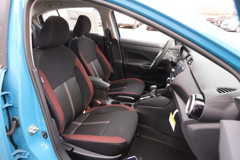 Nissan Versa Vehicle Image 23