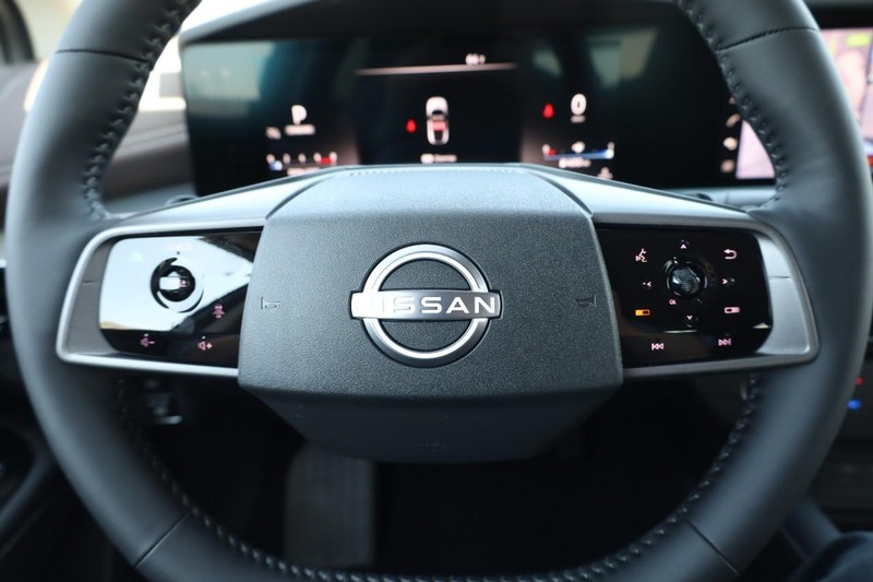 Nissan Murano Vehicle Image 09