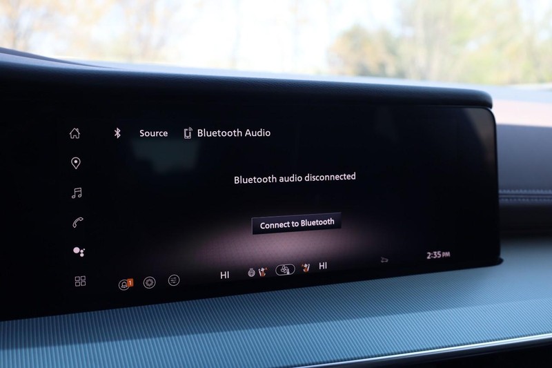 Nissan Murano Vehicle Image 12