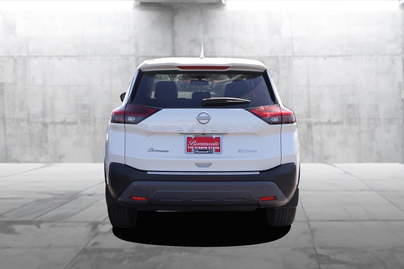 Nissan Rogue Vehicle Image 06
