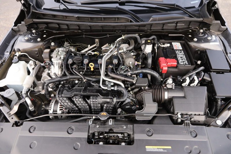 Nissan Altima Vehicle Image 25