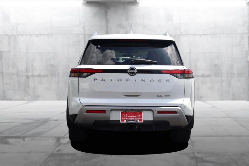Nissan Pathfinder Vehicle Image 06