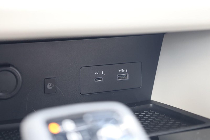 Nissan Pathfinder Vehicle Image 15