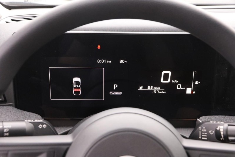 Nissan Kicks Vehicle Image 13