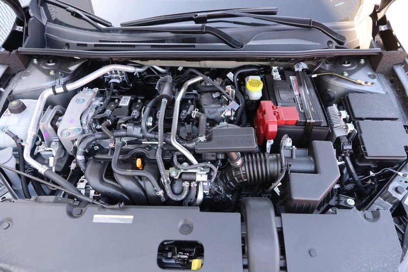 Nissan Sentra Vehicle Image 25