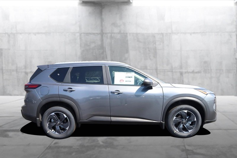 Nissan Rogue Vehicle Image 06