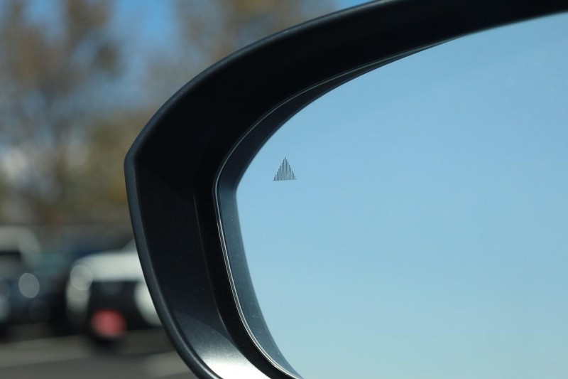 Nissan Rogue Vehicle Image 20