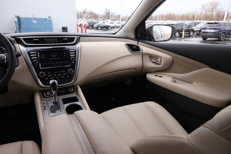 Nissan Murano Vehicle Image 26