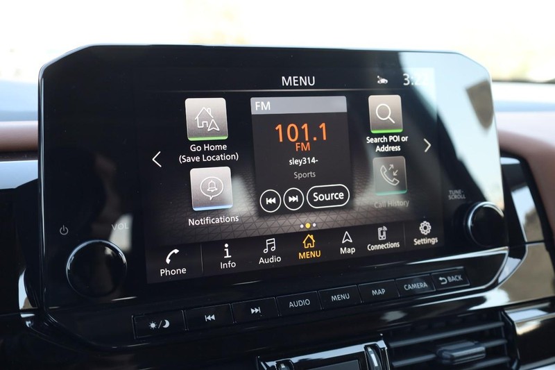 Nissan Pathfinder Vehicle Image 12