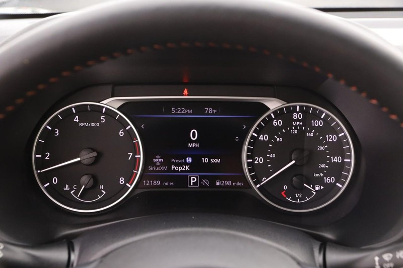 Nissan Sentra Vehicle Image 14
