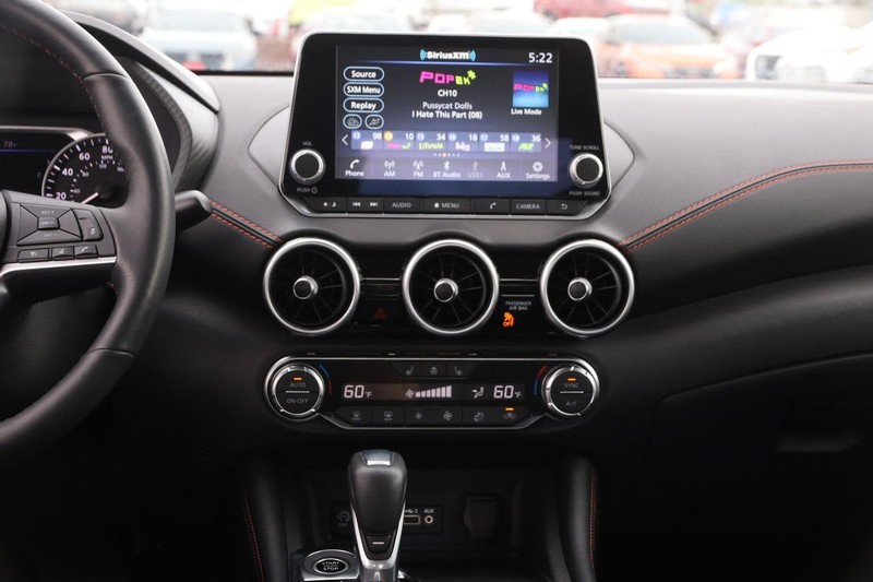 Nissan Sentra Vehicle Image 23