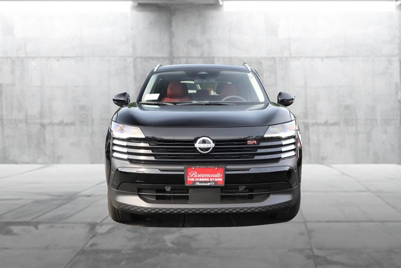 Nissan Kicks Vehicle Image 04