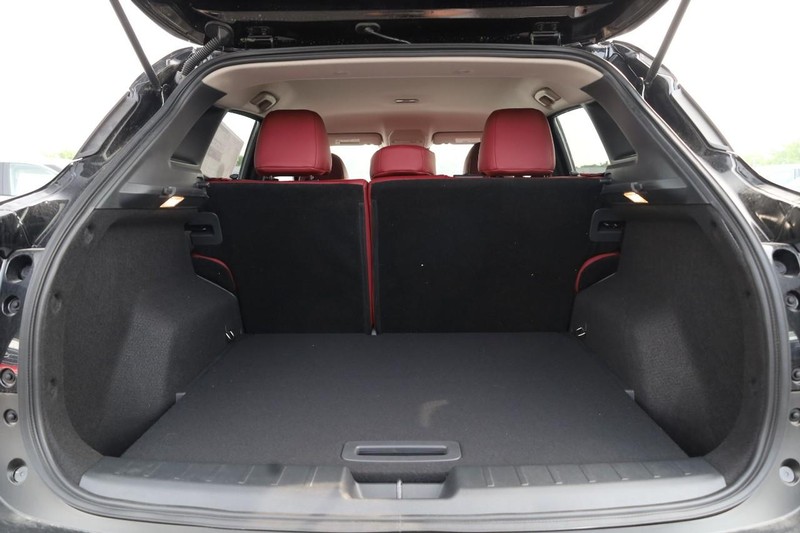 Nissan Kicks Vehicle Image 07