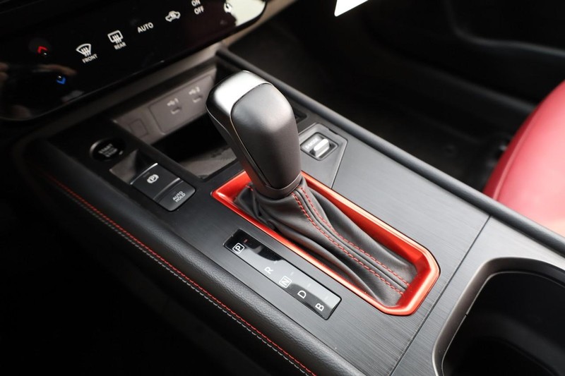 Nissan Kicks Vehicle Image 18
