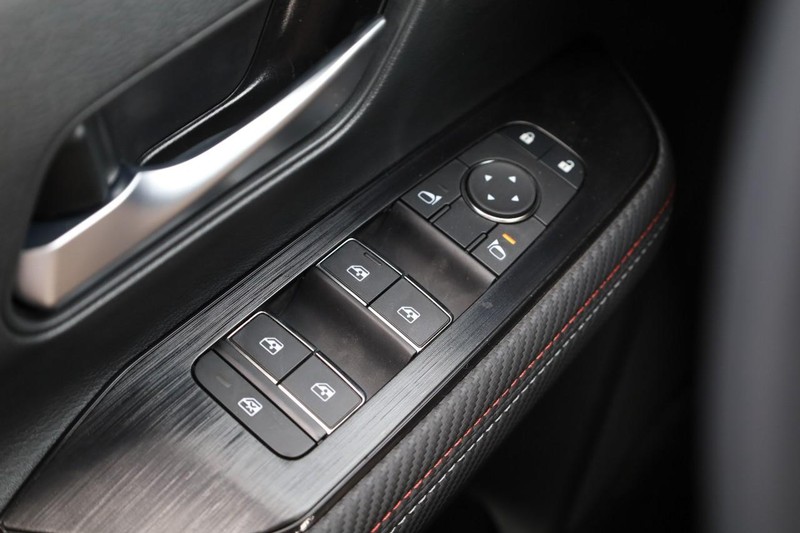 Nissan Kicks Vehicle Image 20