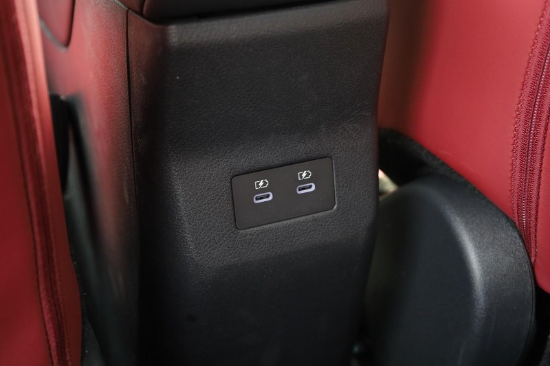 Nissan Kicks Vehicle Image 24