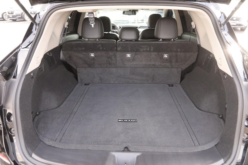 Nissan Murano Vehicle Image 07