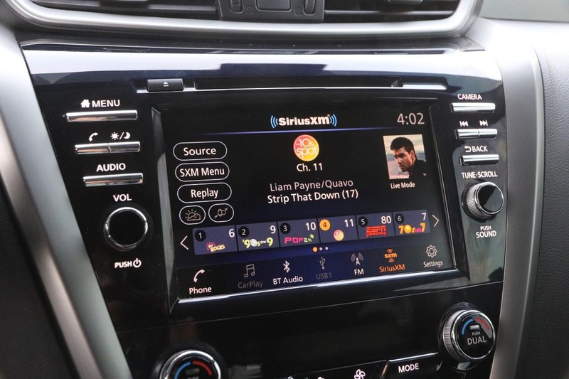 Nissan Murano Vehicle Image 17