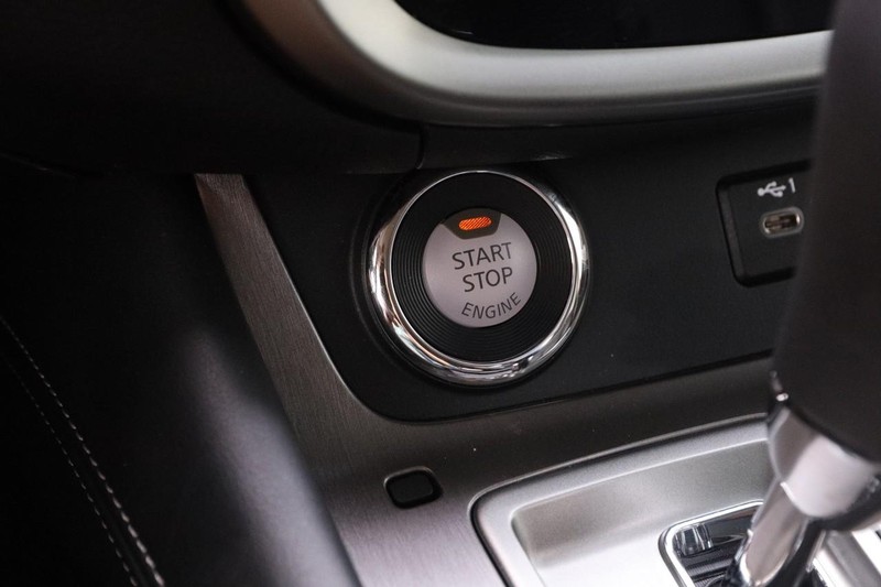 Nissan Murano Vehicle Image 19