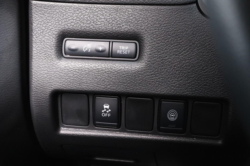 Nissan Murano Vehicle Image 21