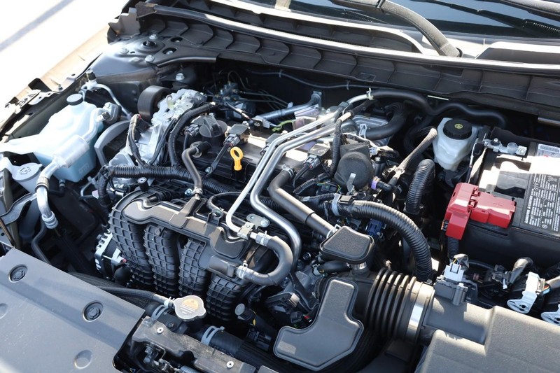Nissan Altima Vehicle Image 24