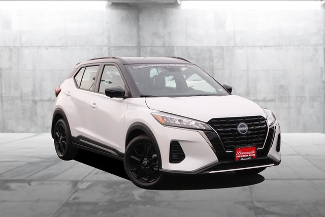 Used 2024 Nissan Kicks SR with VIN 3N1CP5DV9RL545418 for sale in Hazelwood, MO