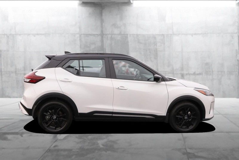 Nissan Kicks Vehicle Image 05