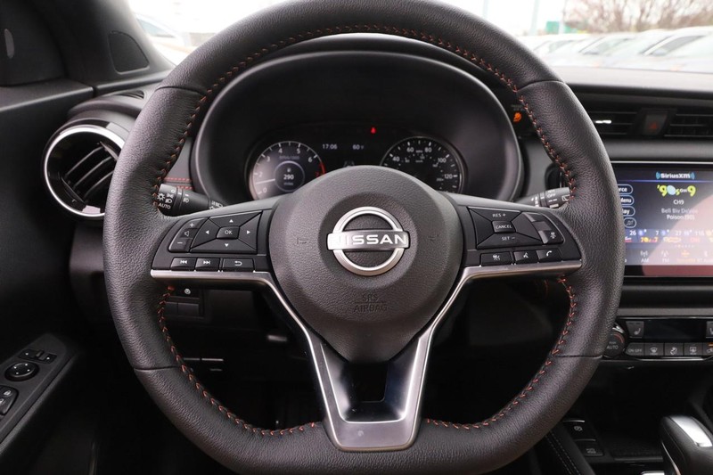 Nissan Kicks Vehicle Image 10