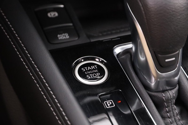 Nissan Kicks Vehicle Image 17