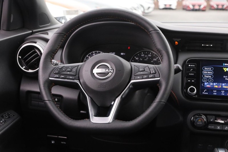 Nissan Kicks Vehicle Image 21