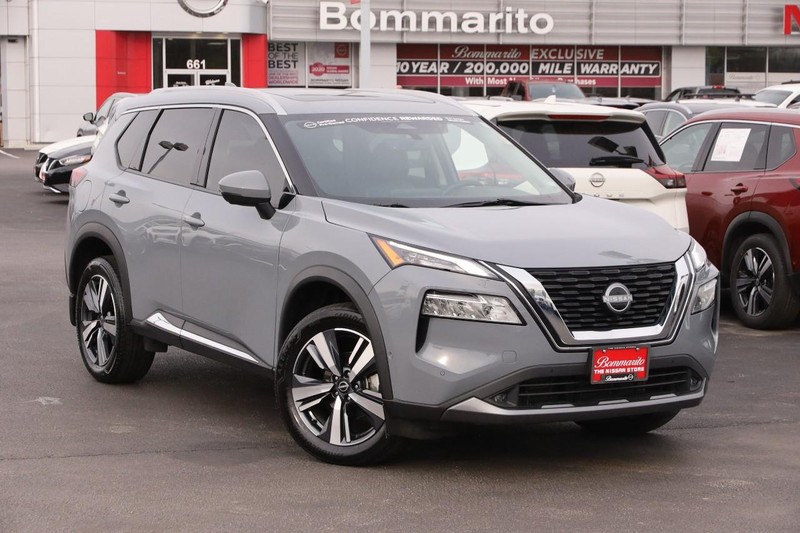 Nissan Rogue Vehicle Image 19