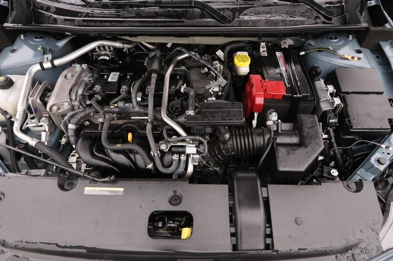 Nissan Sentra Vehicle Image 27