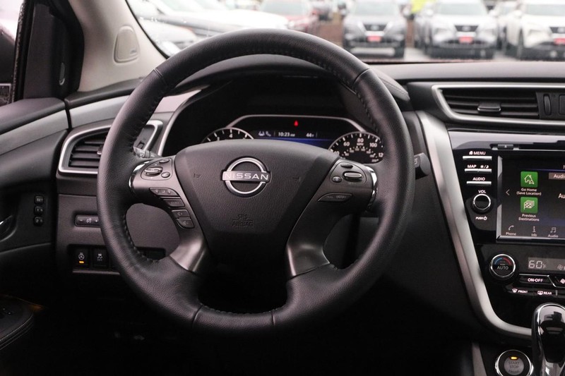 Nissan Murano Vehicle Image 22