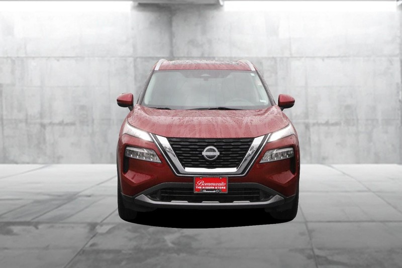 Nissan Rogue Vehicle Image 04